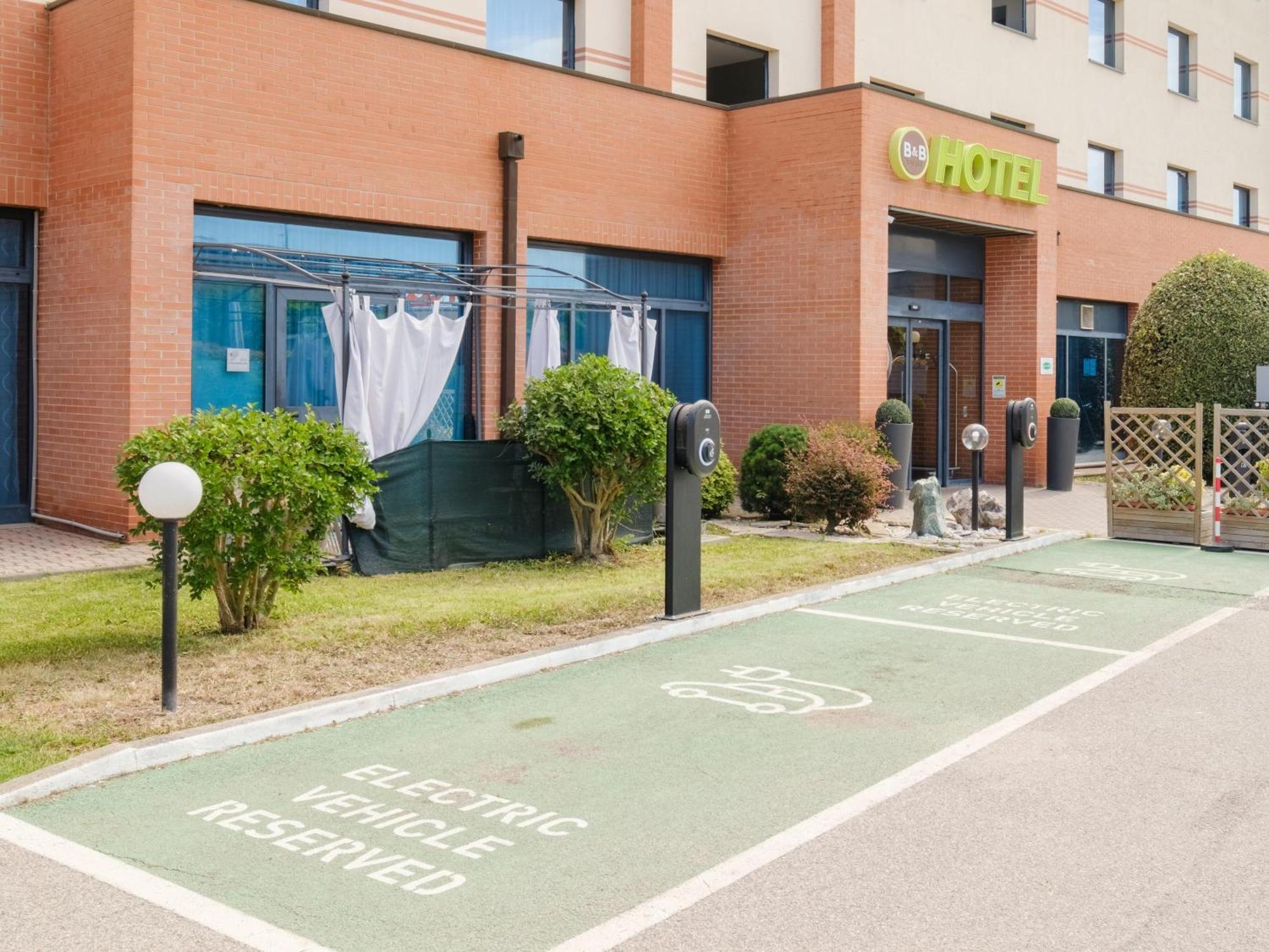 B&B Hotel Ferrara Exterior photo